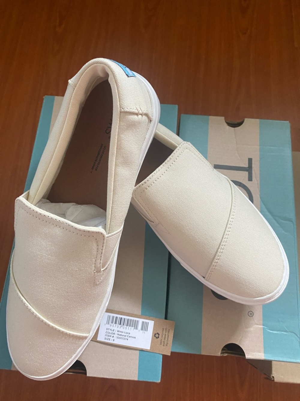 Toms Cream Canvas Slip-On Sneakers Size 9